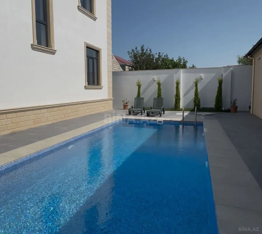 Satılır 5 otaqlı həyət evi 270 m²