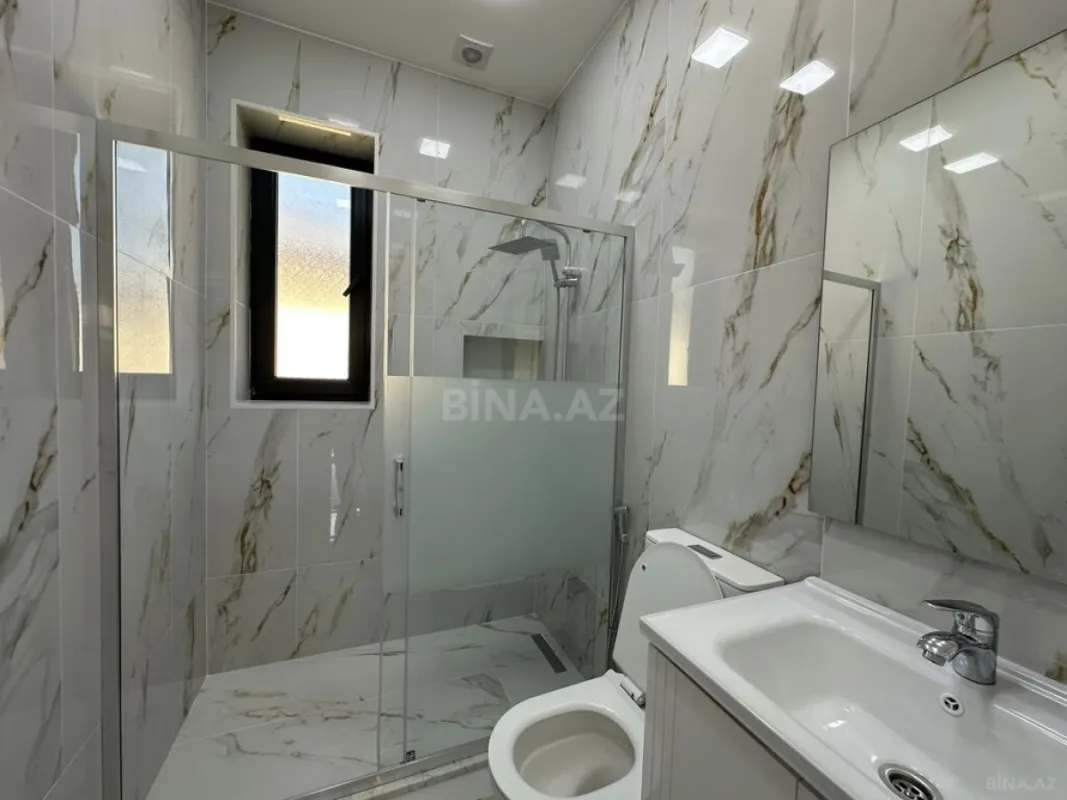 Satılır 5 otaqlı həyət evi 270 m²