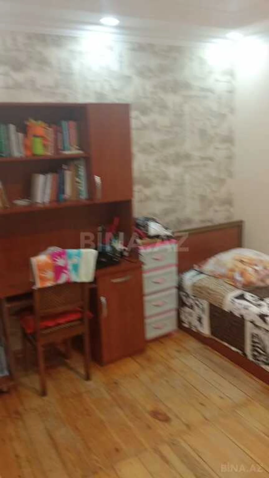 Satılır 5 otaqlı həyət evi 300 m²
