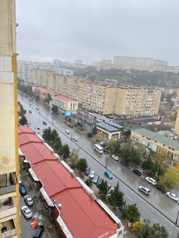 Satılır 3 otaqlı mənzil 118 m²
