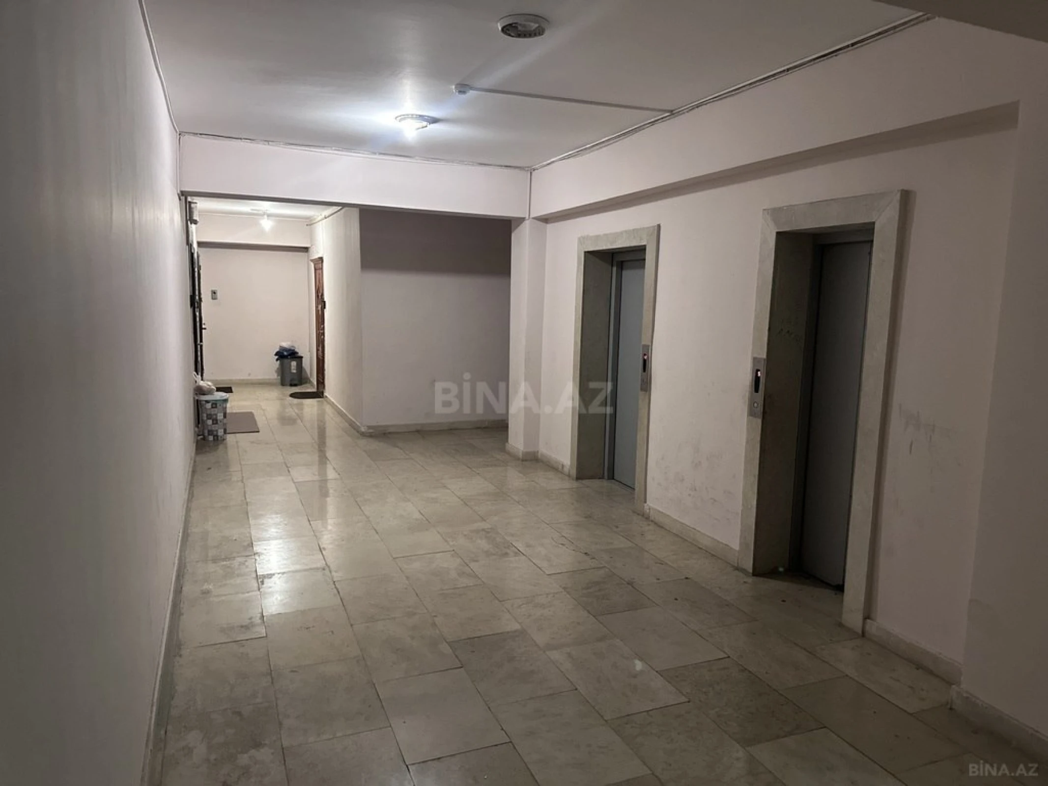 Satılır 3 otaqlı mənzil 105 m²