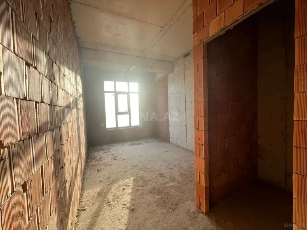 Satılır 2 otaqlı mənzil 93.3 m²