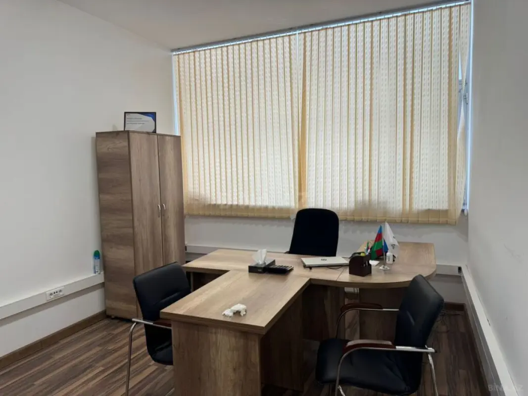 Kirayə verilir 2 otaqlı ofis 46 m²