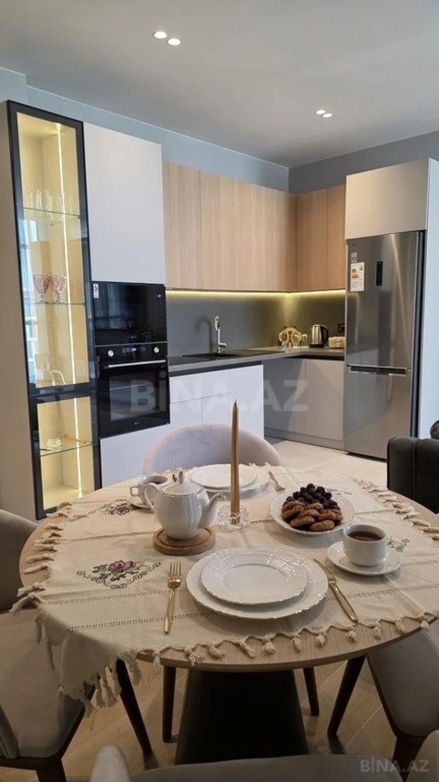 Kirayə verilir 2 otaqlı mənzil 97 m²