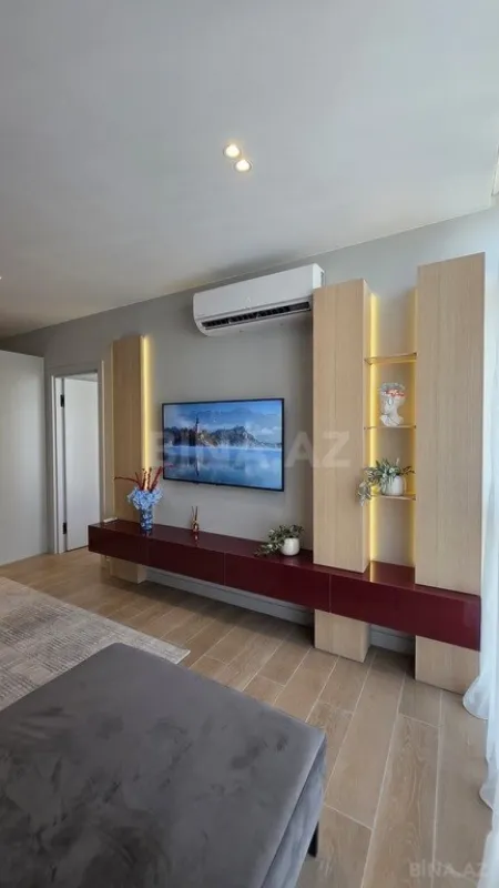 Kirayə verilir 2 otaqlı mənzil 97 m²