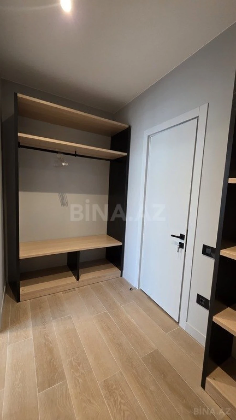 Kirayə verilir 2 otaqlı mənzil 97 m²