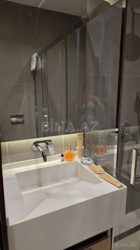 Kirayə verilir 2 otaqlı mənzil 97 m²