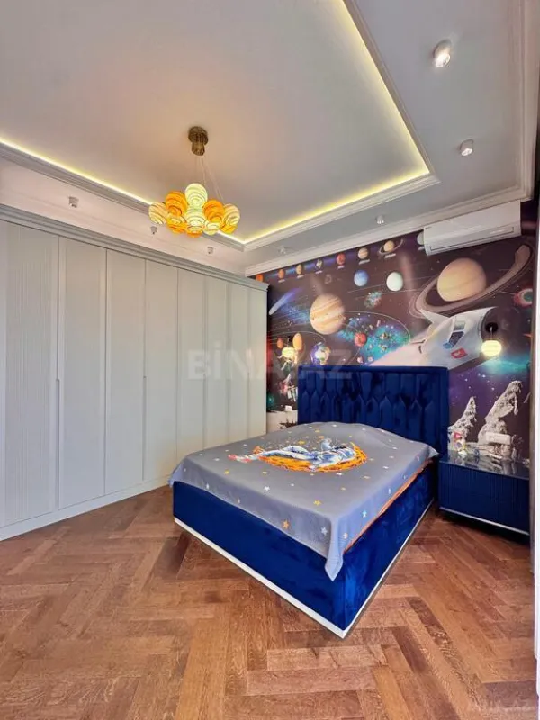 Satılır 5 otaqlı həyət evi 354 m²