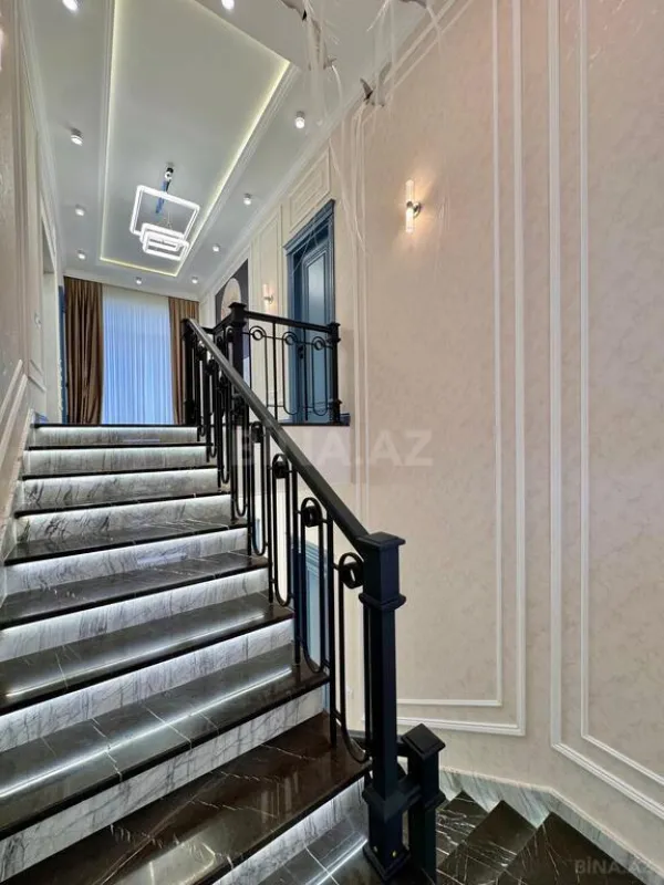 Satılır 5 otaqlı həyət evi 354 m²