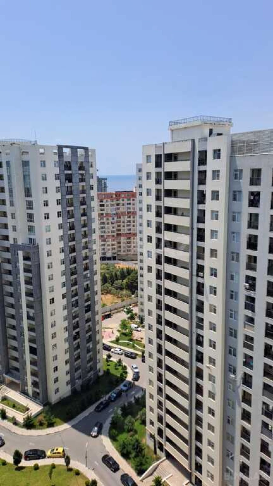 Satılır 2 otaqlı mənzil 85 m²
