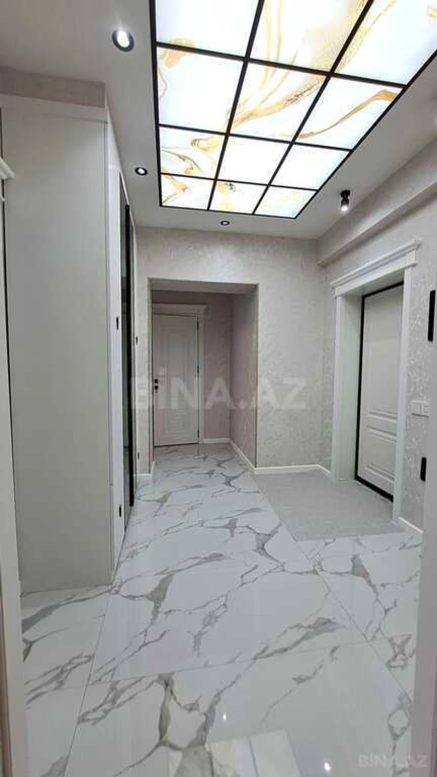 Satılır 2 otaqlı mənzil 85 m²