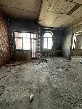 Satılır 6 otaqlı mənzil 452 m²