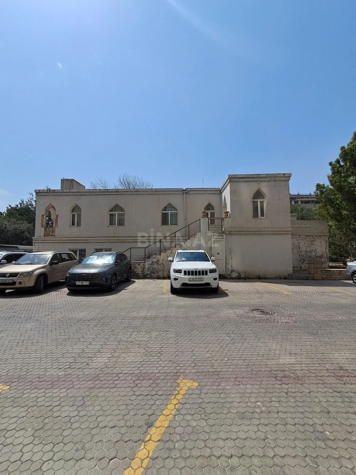 Satılır obyekt 779 m²