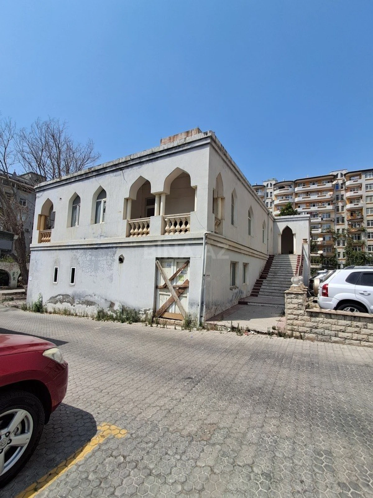 Satılır obyekt 779 m²