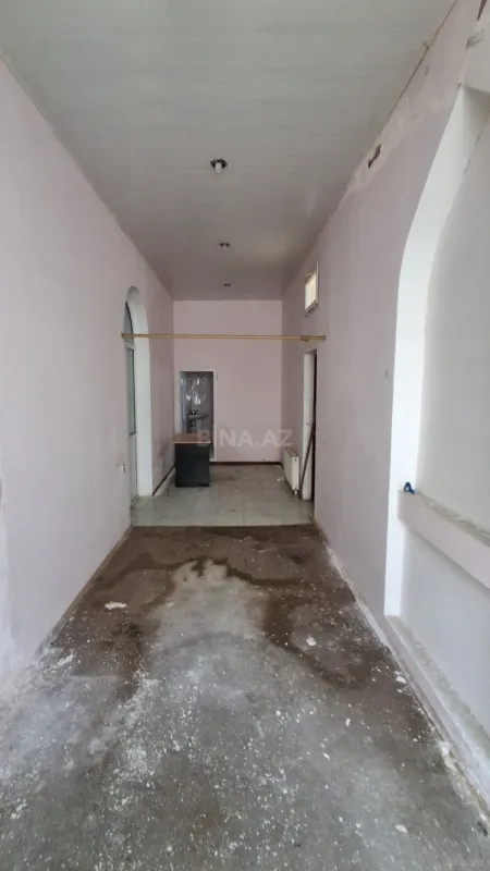 Satılır obyekt 779 m²