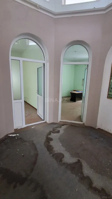 Satılır obyekt 779 m²