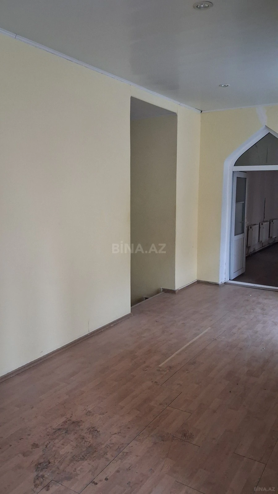 Satılır obyekt 779 m²