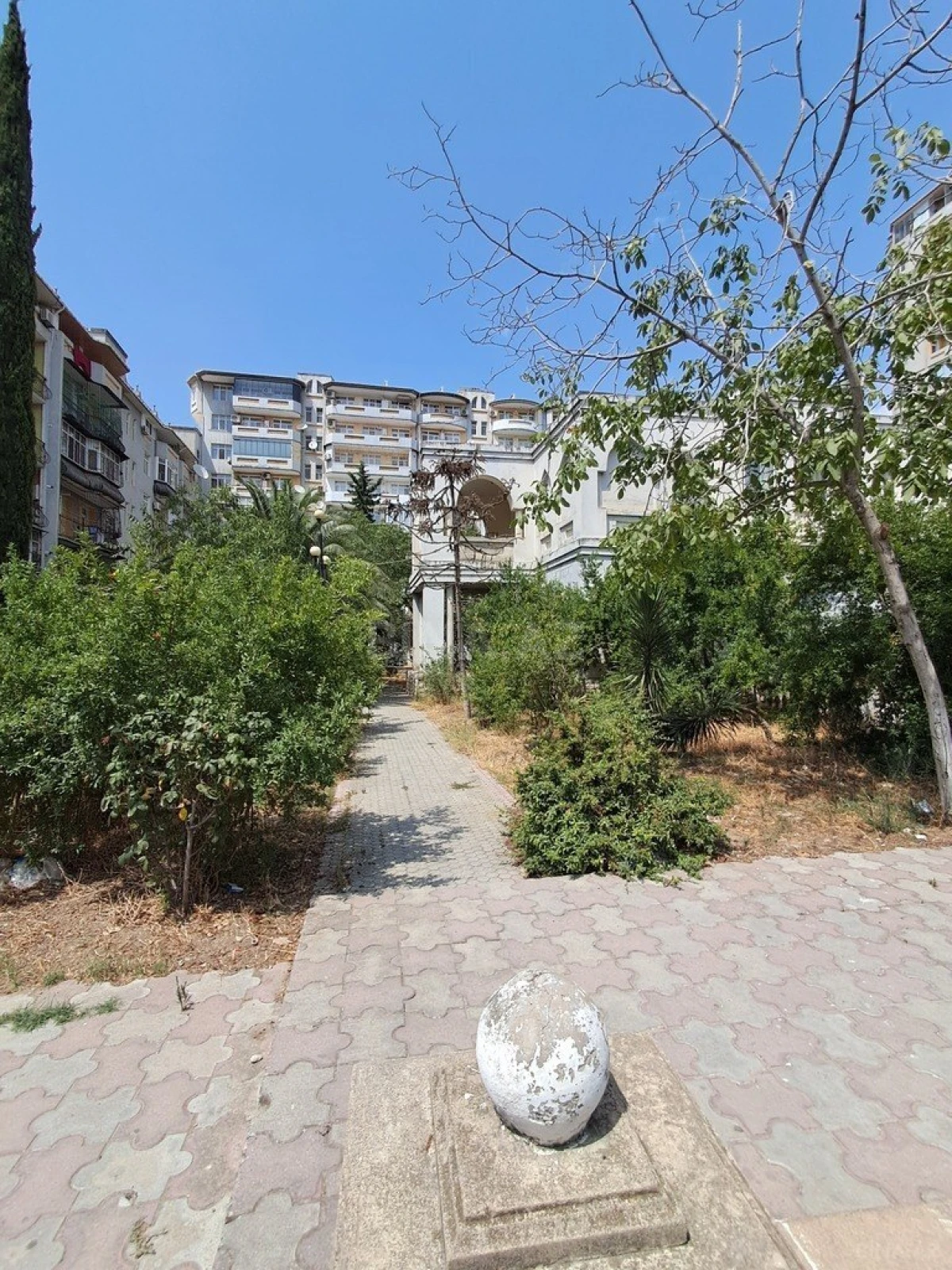 Satılır obyekt 779 m²