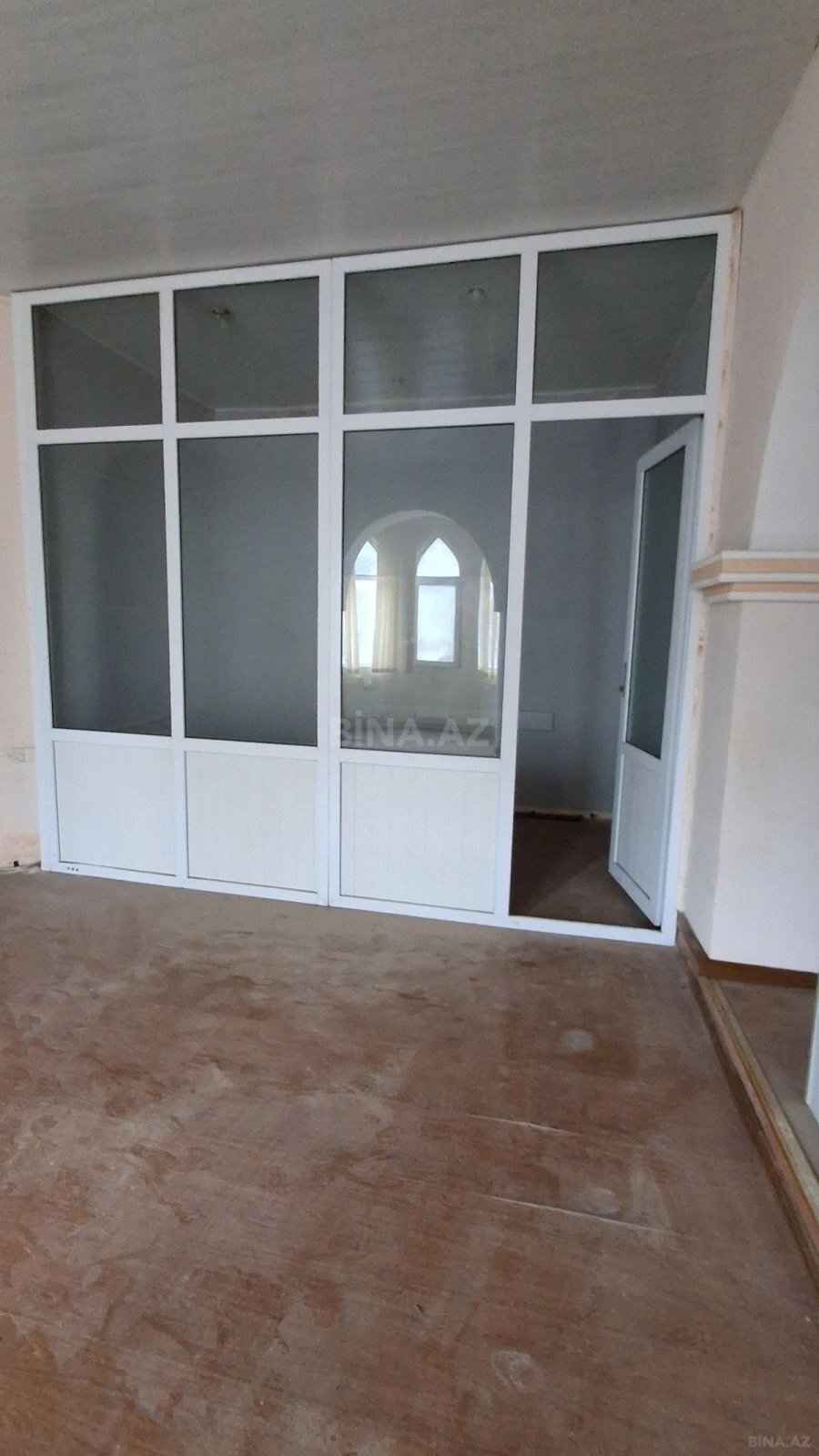 Satılır obyekt 779 m²