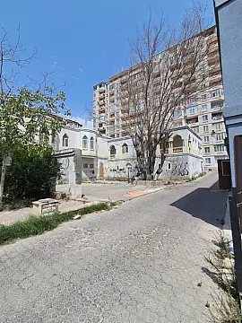 Satılır obyekt 779 m²