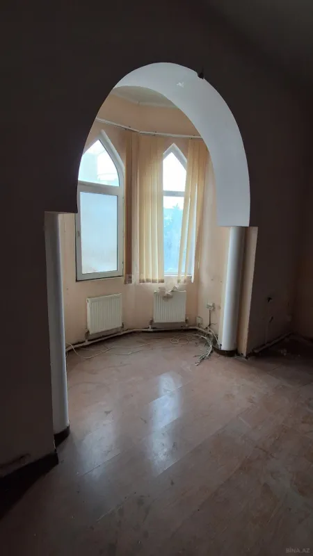 Satılır obyekt 779 m²