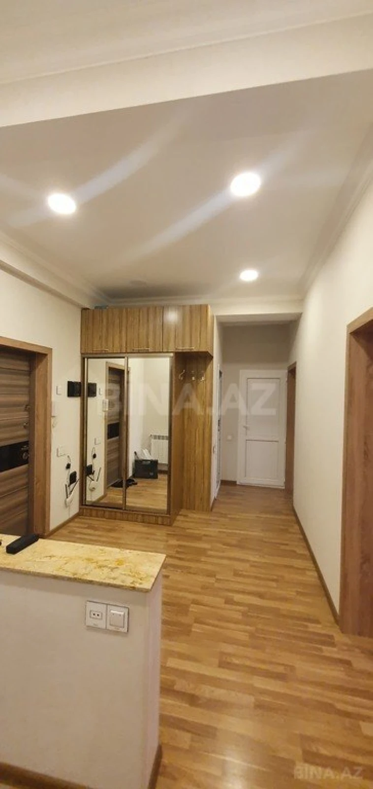 Satılır 3 otaqlı mənzil 96 m²