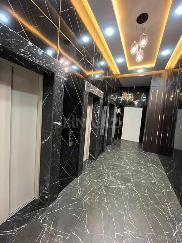 Satılır 2 otaqlı mənzil 86 m²
