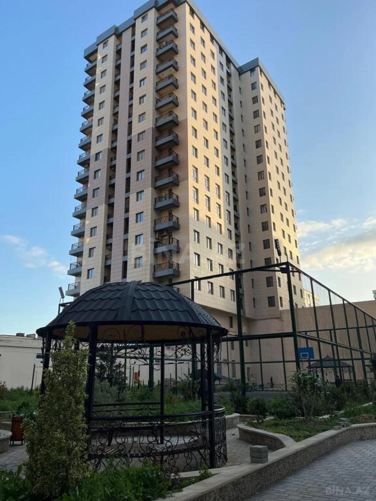 Satılır 2 otaqlı mənzil 86 m²