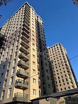 Satılır 2 otaqlı mənzil 86 m²