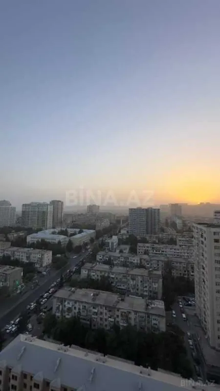 Satılır 4 otaqlı mənzil 150 m²