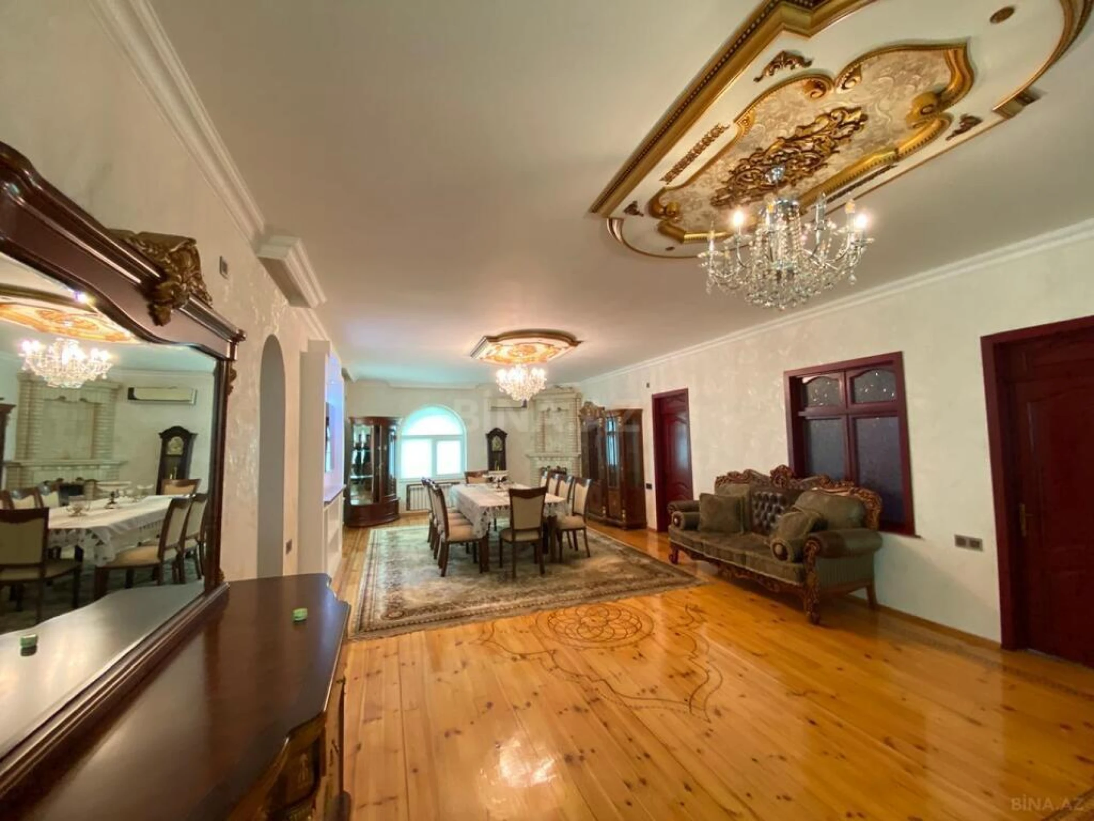 Satılır 7 otaqlı həyət evi 500 m²