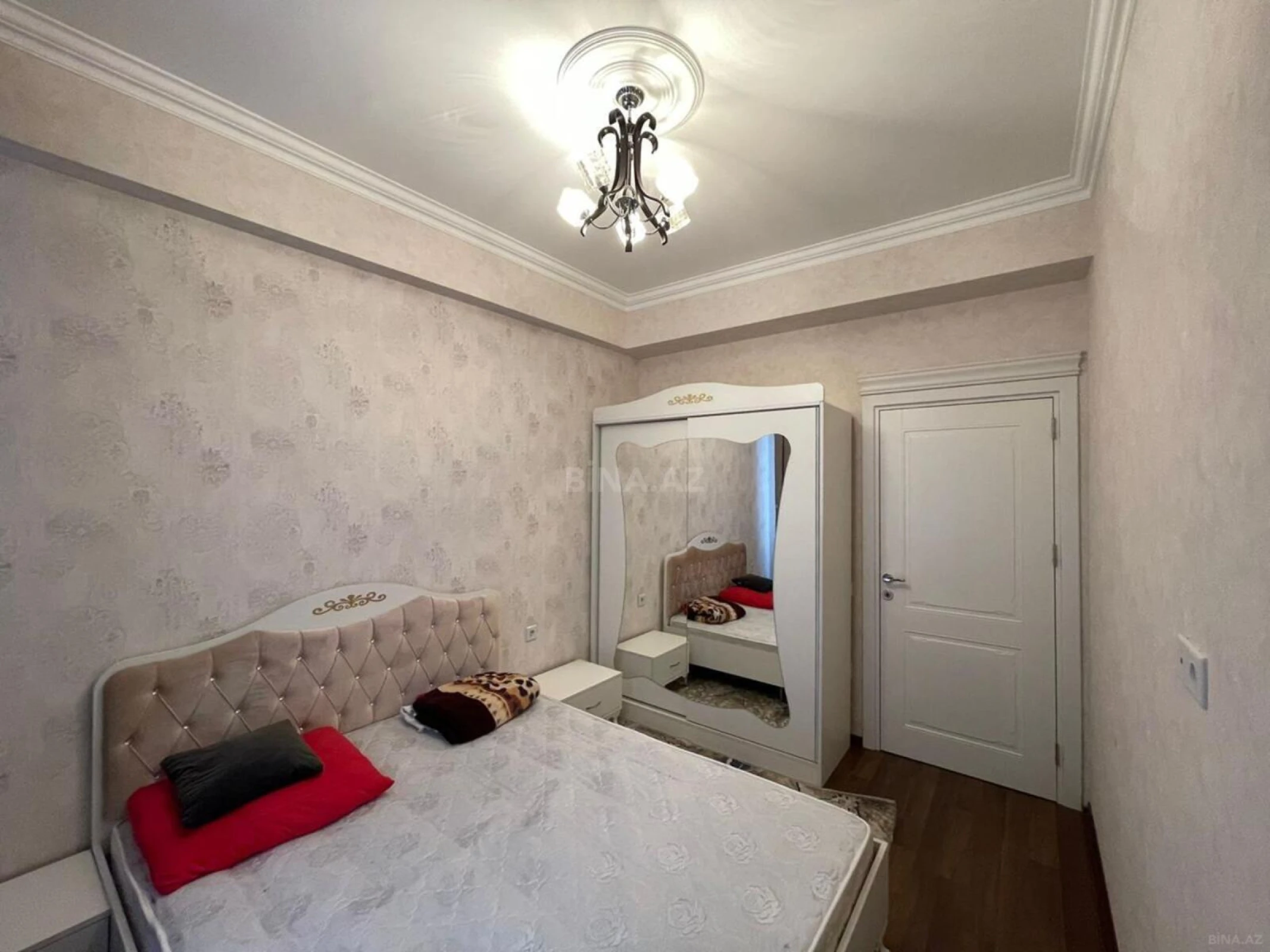 Kirayə verilir 2 otaqlı mənzil 47 m²