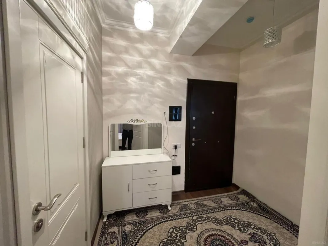 Kirayə verilir 2 otaqlı mənzil 47 m²