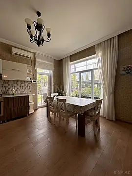 Satılır 5 otaqlı həyət evi 187 m²