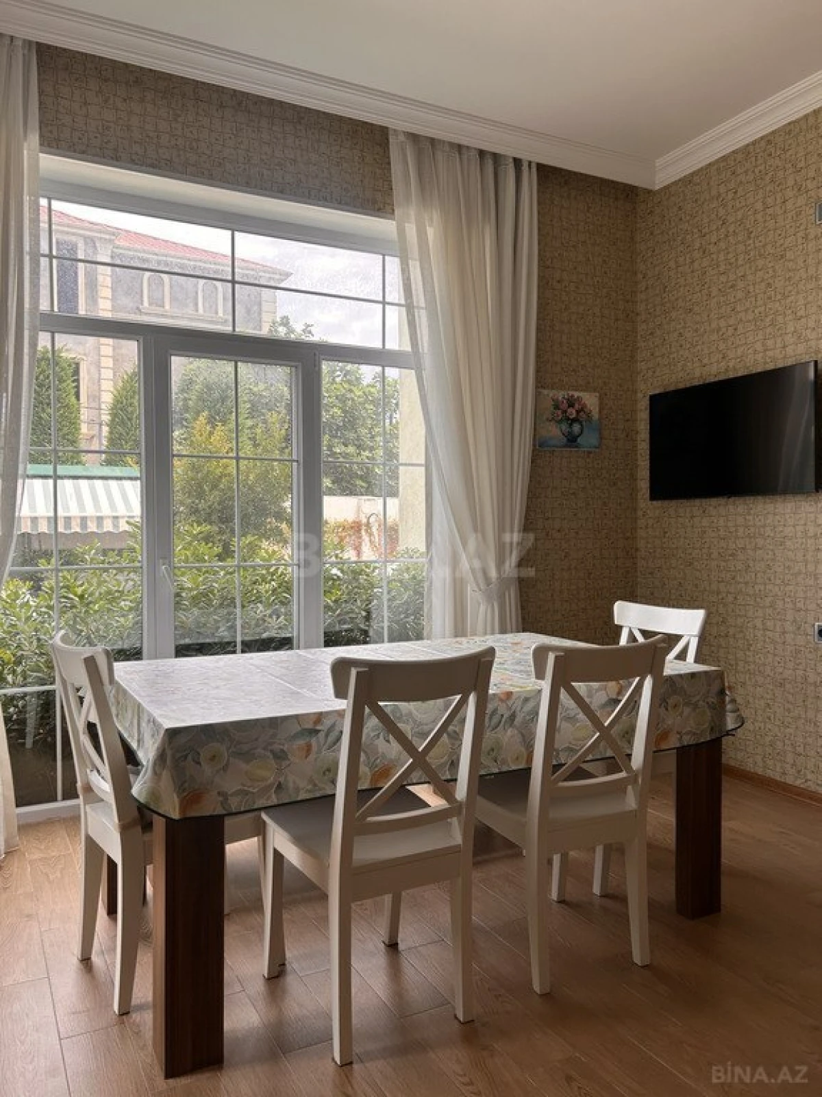Satılır 5 otaqlı həyət evi 187 m²
