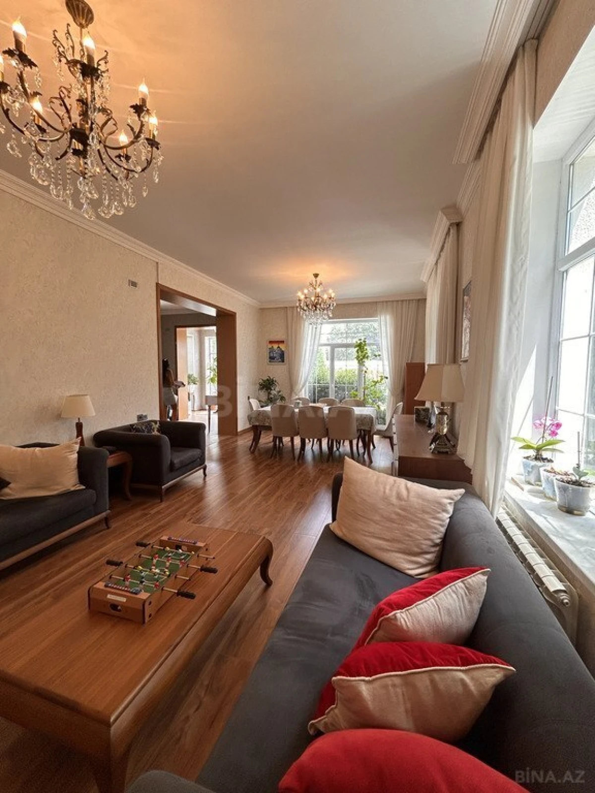 Satılır 5 otaqlı həyət evi 187 m²