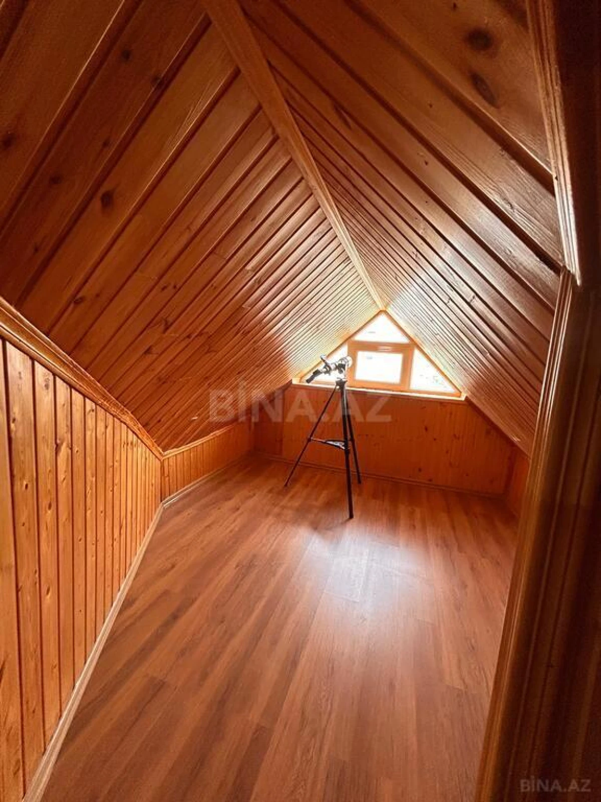 Satılır 5 otaqlı həyət evi 187 m²