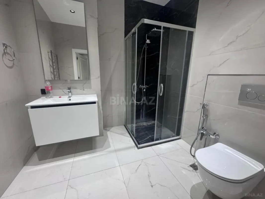 Satılır 2 otaqlı mənzil 117 m²