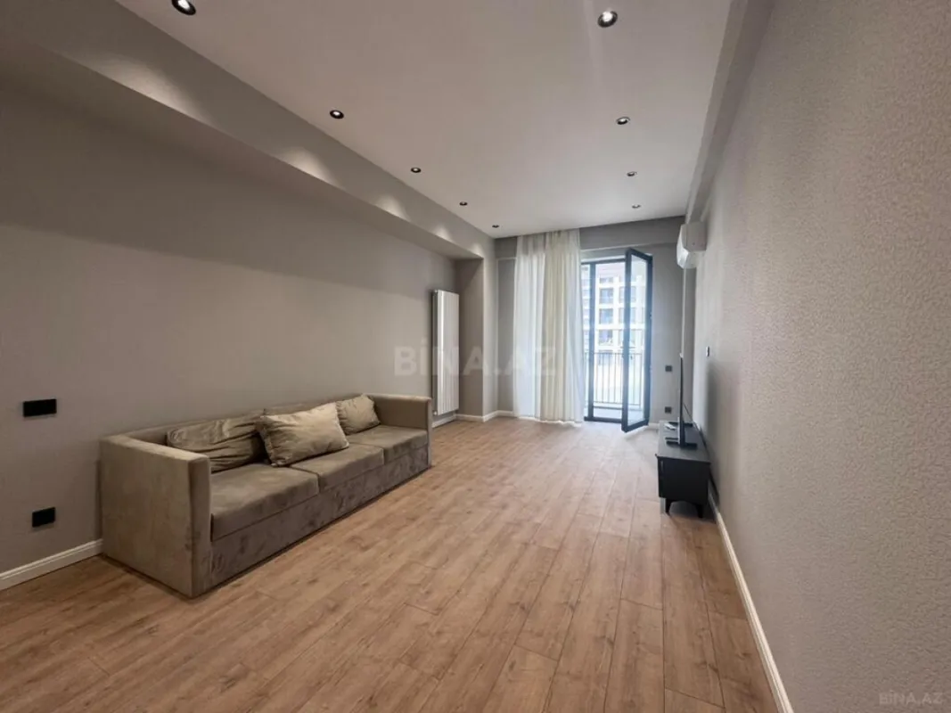 Satılır 2 otaqlı mənzil 117 m²