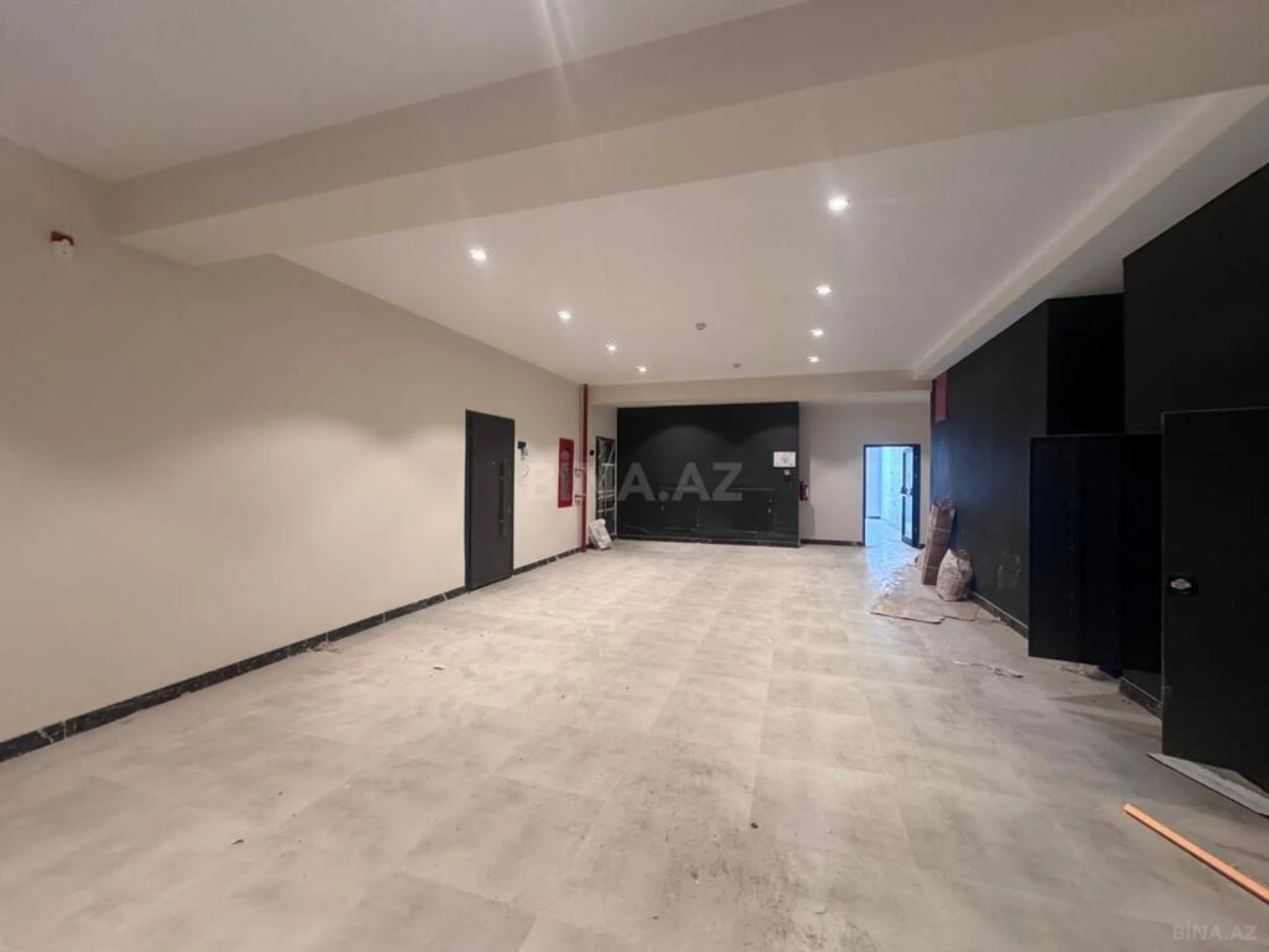 Satılır 2 otaqlı mənzil 117 m²