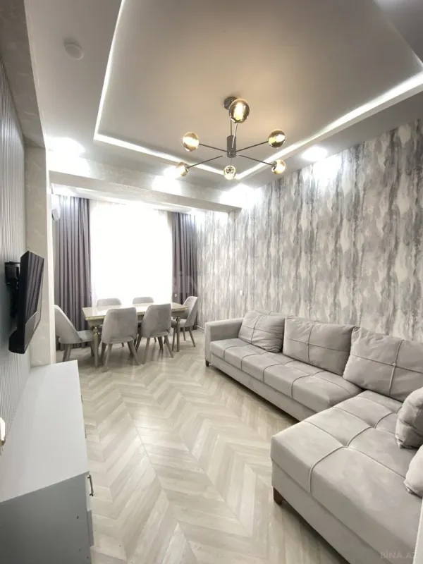 Kirayə verilir 2 otaqlı mənzil 65 m²