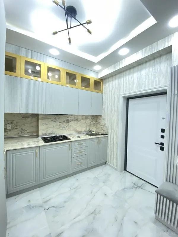 Kirayə verilir 2 otaqlı mənzil 65 m²