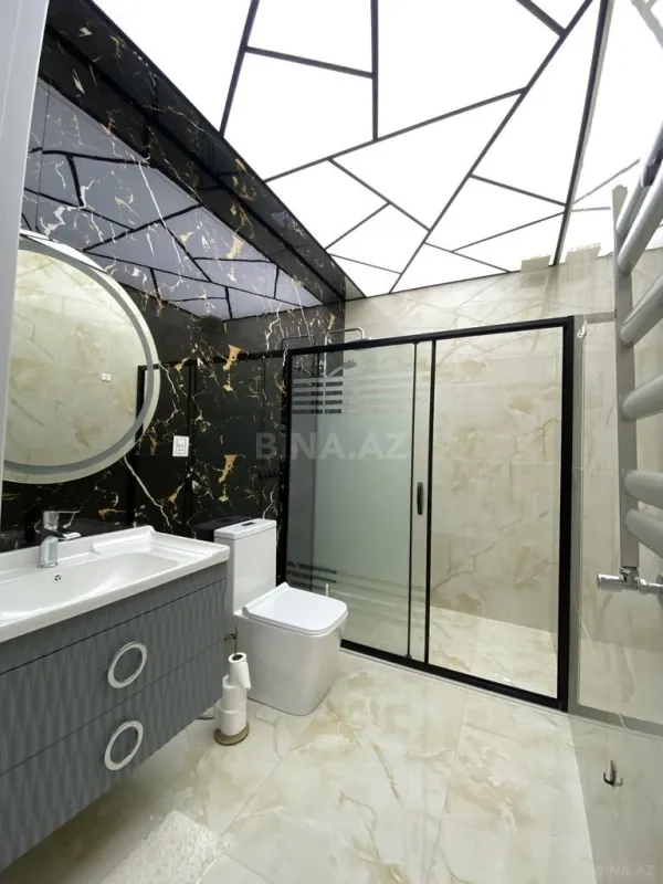 Kirayə verilir 2 otaqlı mənzil 65 m²