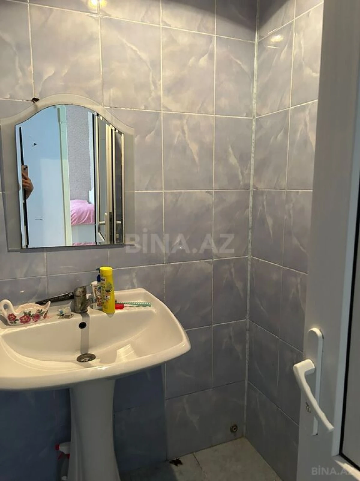 Kirayə verilir 4 otaqlı mənzil 100 m²