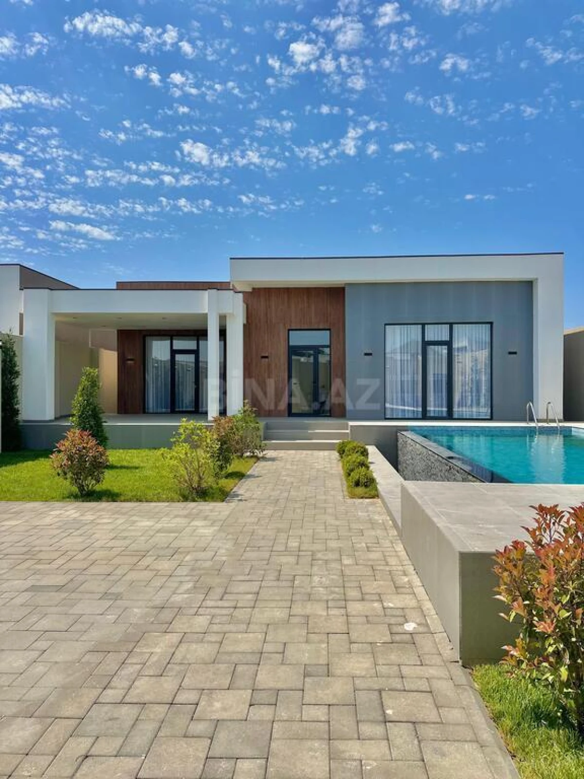 Satılır 4 otaqlı həyət evi 170 m²