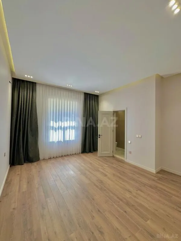 Satılır 4 otaqlı həyət evi 180 m²