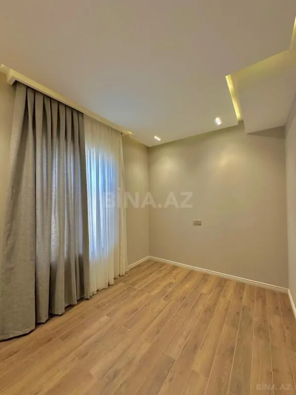 Satılır 4 otaqlı həyət evi 180 m²