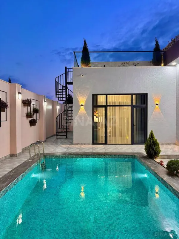 Satılır 4 otaqlı həyət evi 175 m²