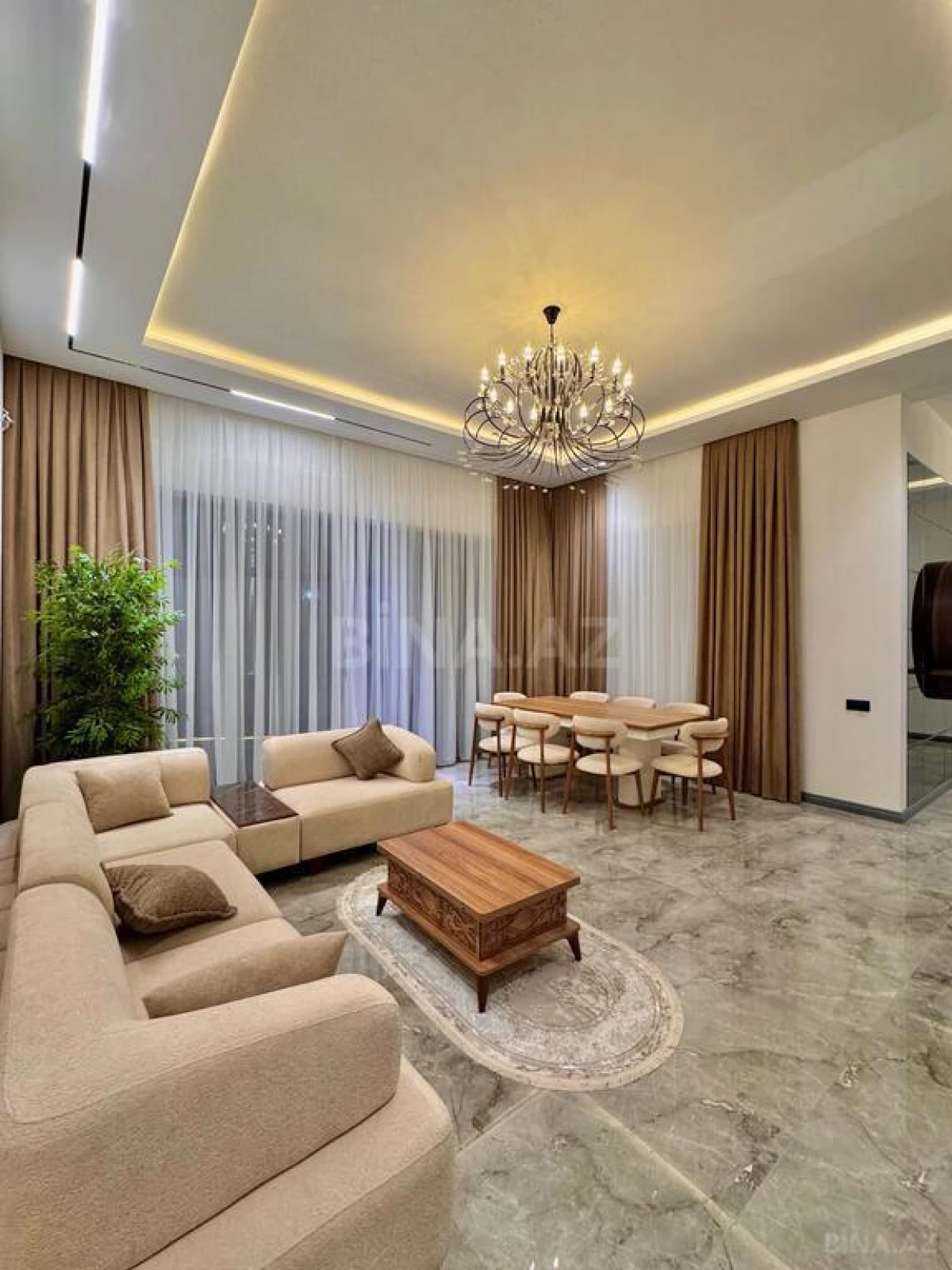 Satılır 4 otaqlı həyət evi 175 m²