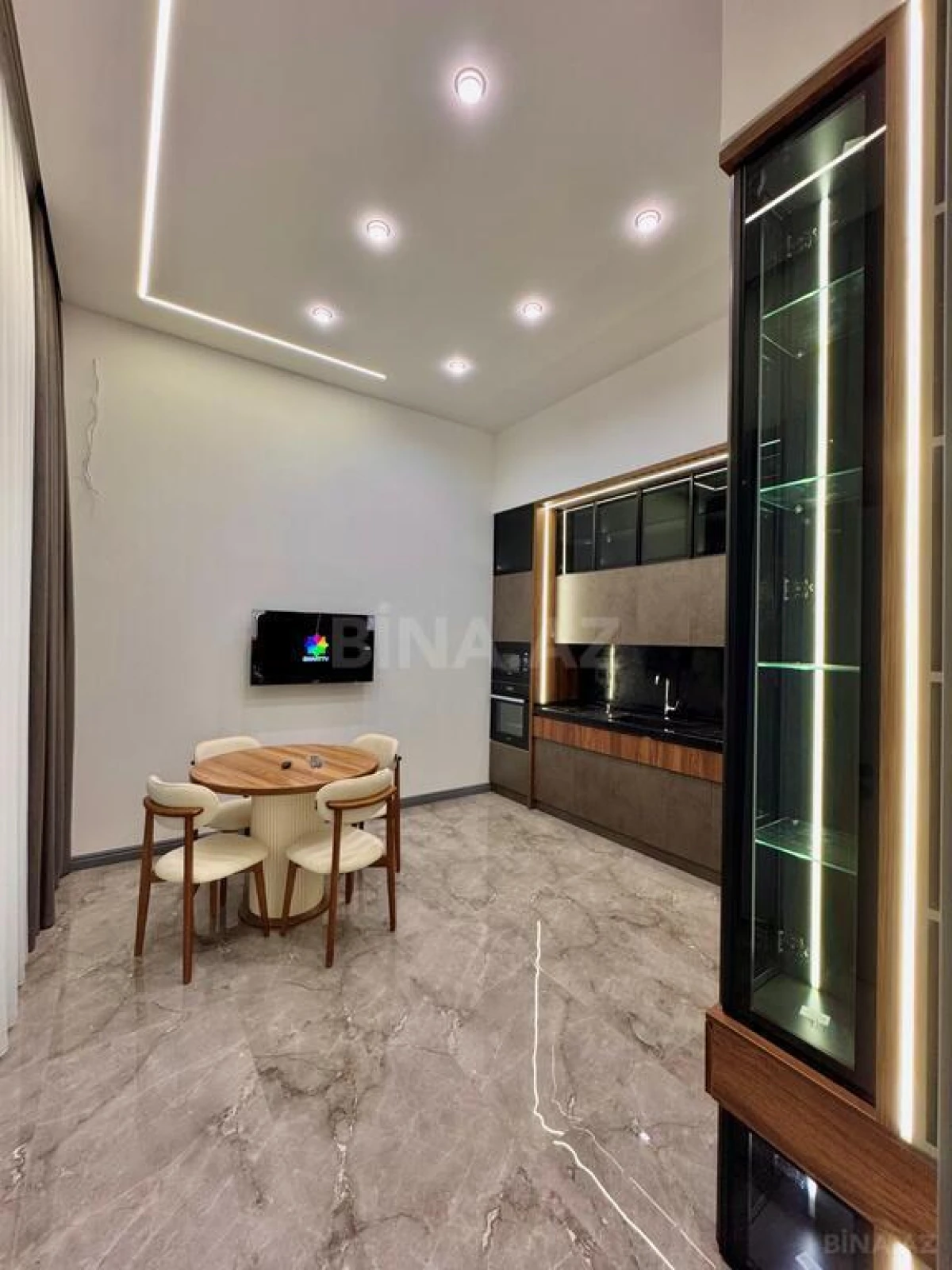 Satılır 4 otaqlı həyət evi 175 m²